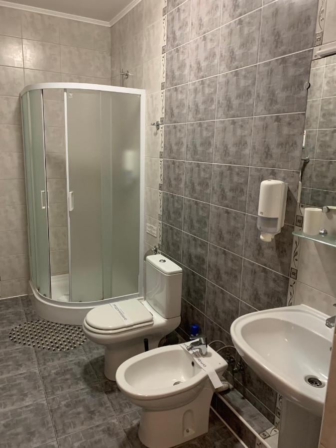 Hotel Dobrodiy ヴィーンヌィツャ エクステリア 写真