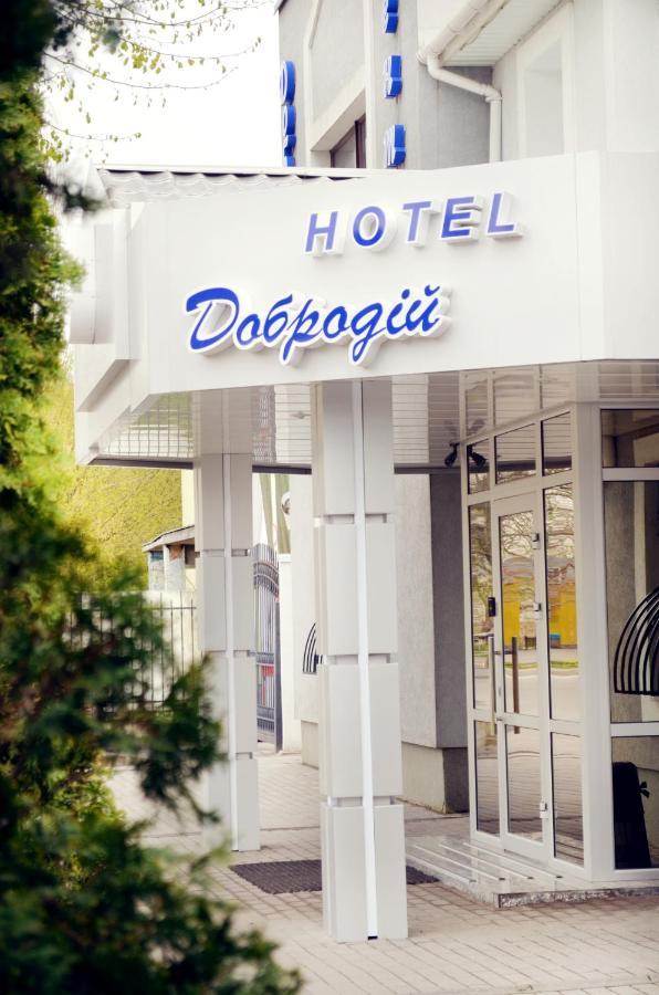 Hotel Dobrodiy ヴィーンヌィツャ エクステリア 写真